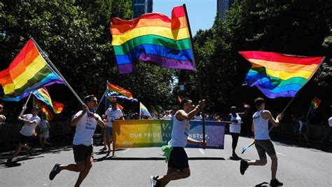 Did Videos Show Naked Men at 2023 Seattle Pride Parade, with。